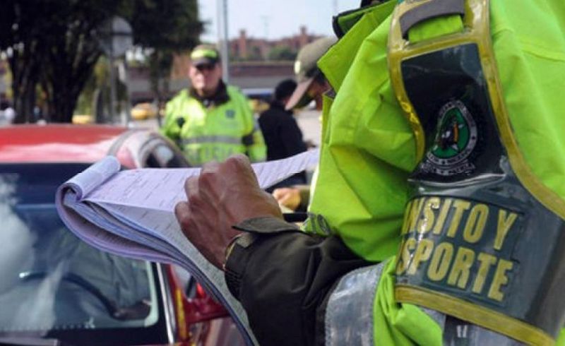 ¡Atención conductores! ¿Licencia vencida? ¡Evita multas y renueva ya!